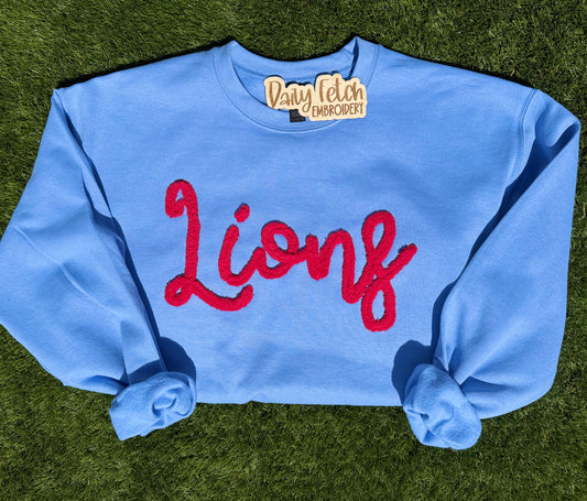Lions Embroidered Yarn Sweatshirt