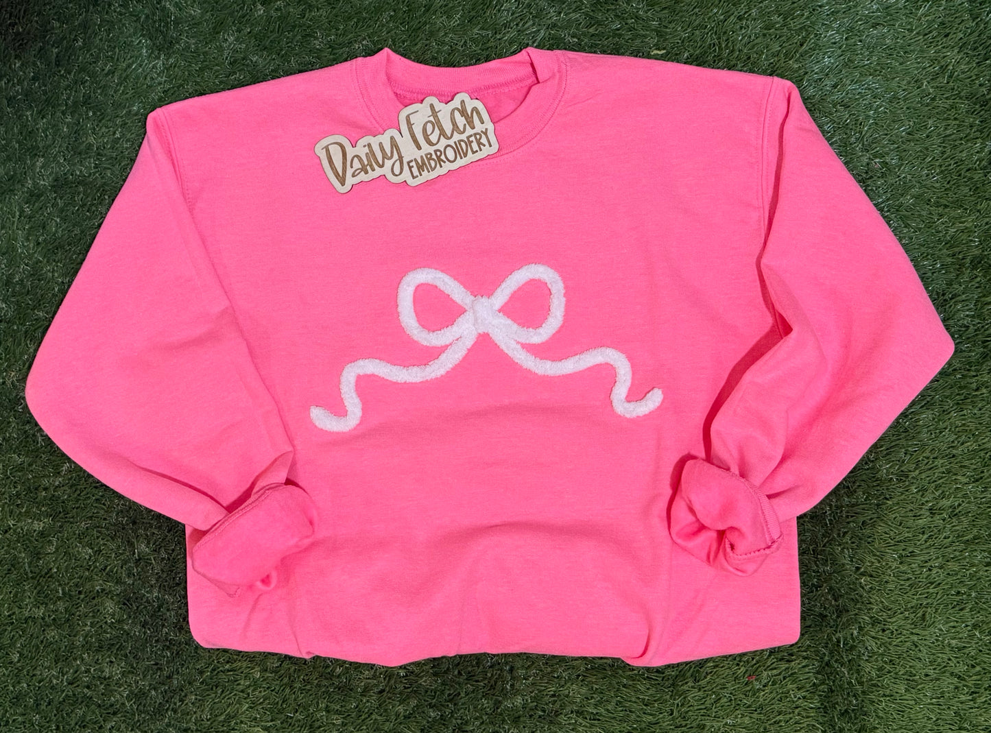 Youth Bow Yarn Embroidered Sweatshirt