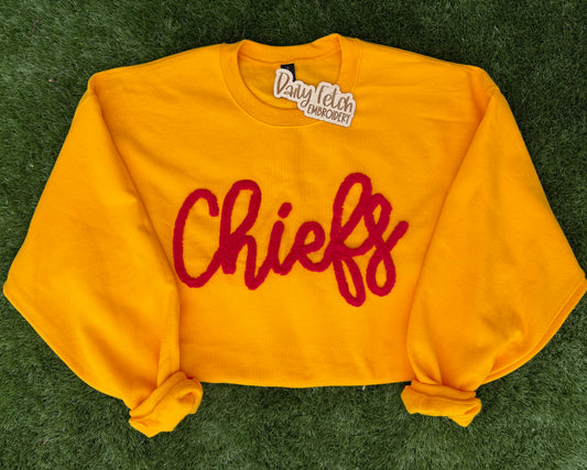 Chiefs Yarn Embroidered Sweatshirt(gold)